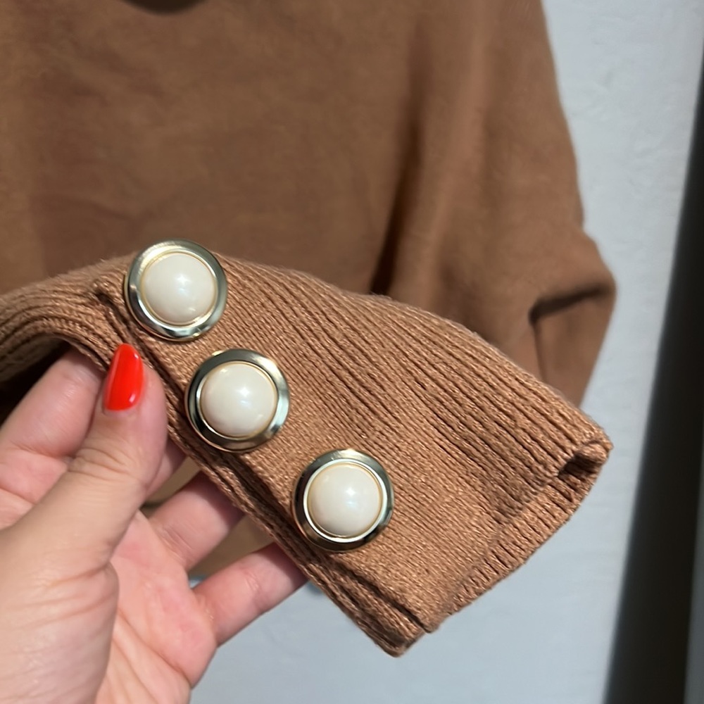 Tan sweater Zara